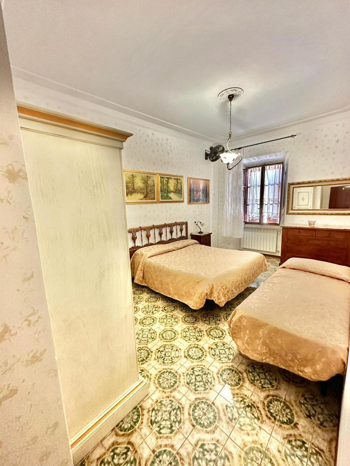 Pensione Italia Bolsena Habitación foto